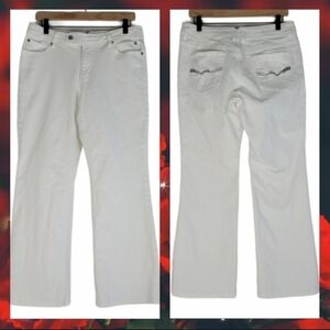 🔵 2 for $40 🔵 CHICO'S PLATINUM WHITE DENIM EMBELLISHED BOOTCUT JEANS